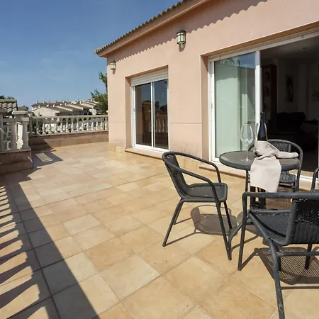 Holiday home Belvilla By Oyo Casa Ausias El Vendrell